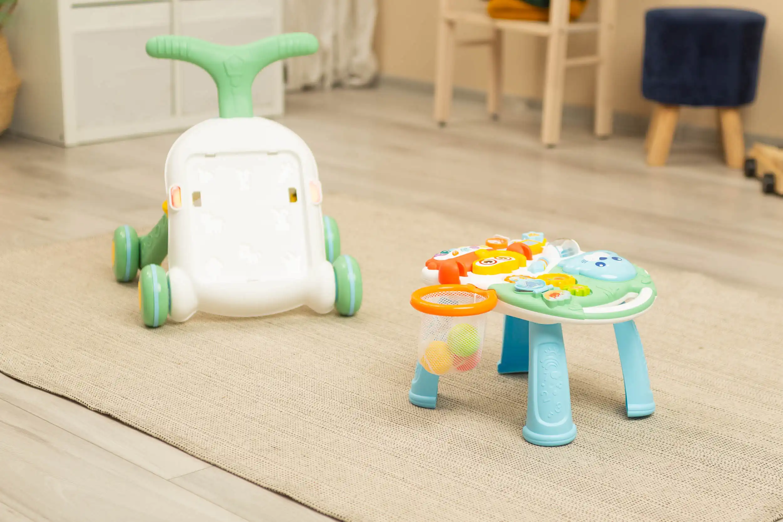 Ходунки 2 в 1 Caretero Spark Green